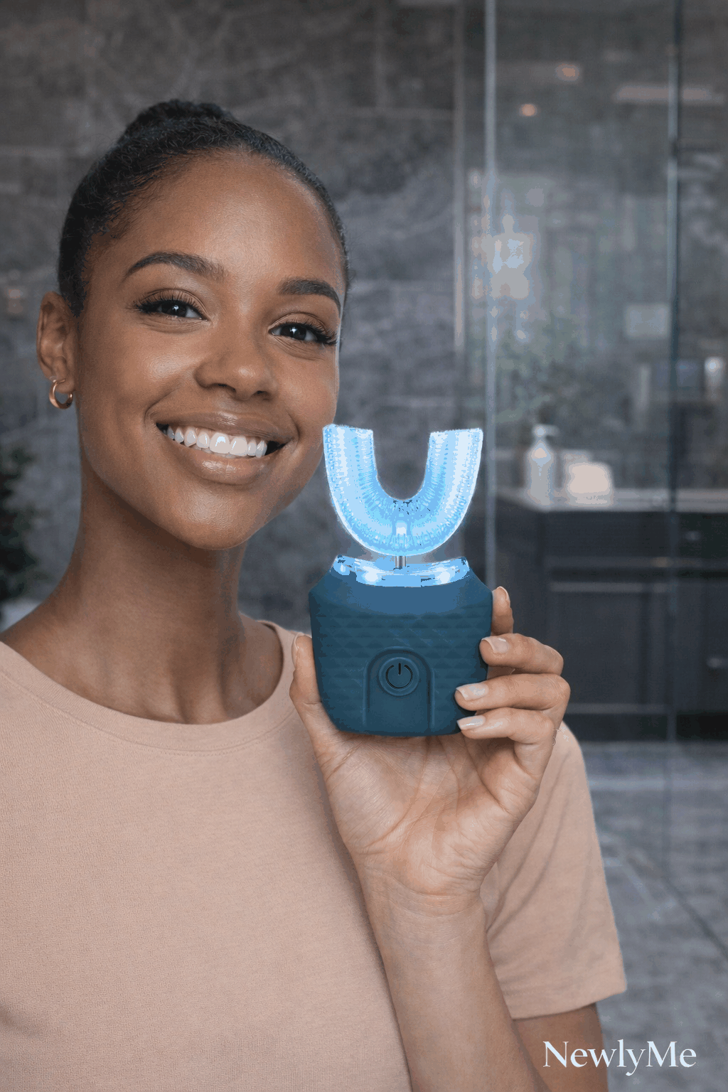 Portable U-shaped electric toothbrush